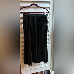 Target. A New Day.  Pleated skirt.  Black.  Elastic waistband.  Size M. NWT.
